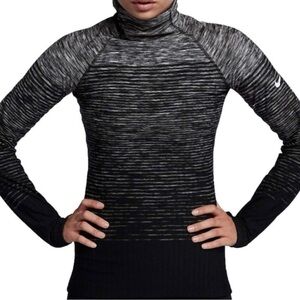 Nike Hyperwarm Women’s Medium space dyed Fleece lined Training Top turtleneck